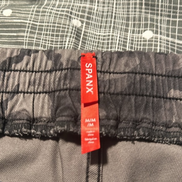 Spanx camo pants size M - Picture 3 of 13